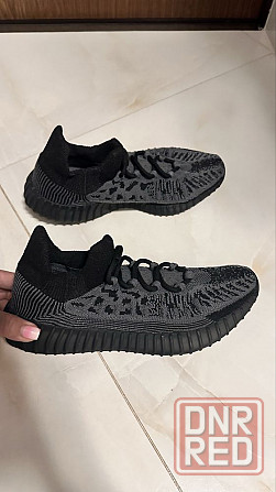 Кроссовки Adidas Yeezy оригинал стелька 26,5-27 Запорожье - изображение 1