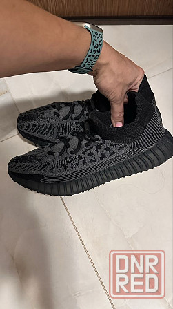 Кроссовки Adidas Yeezy оригинал стелька 26,5-27 Запорожье - изображение 3