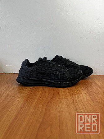 Кроссовки Nike Revolution размер 36 оригинал спортивные бег чёрные run Запорожье - изображение 3