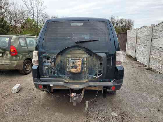 Запчасти разборка авторазборка mitsubishi pajero вагон 4  Паджеро 4 Запорожье