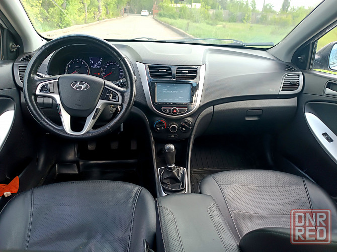 Hyundai Solaris 1.4. MT.2012г. Макеевка - изображение 6