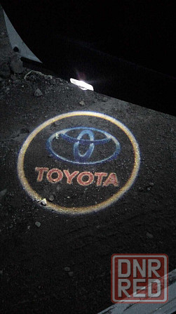 Штатная подсветка двери с логотипом Toyota тойота.Подсветка ног Toyota Запорожье - изображение 4