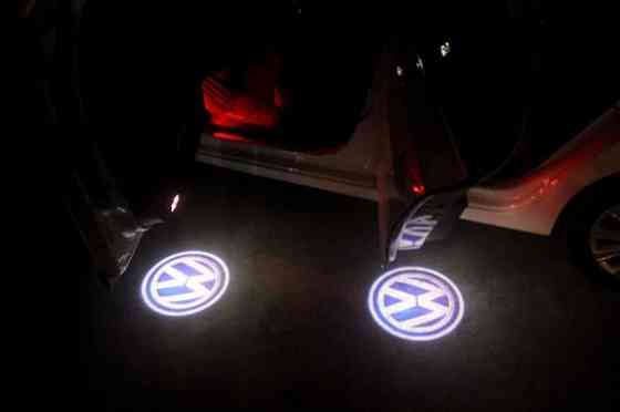 Подсветка с логотипом Volkswagen  Фольцваген Проектор для дверей Запорожье