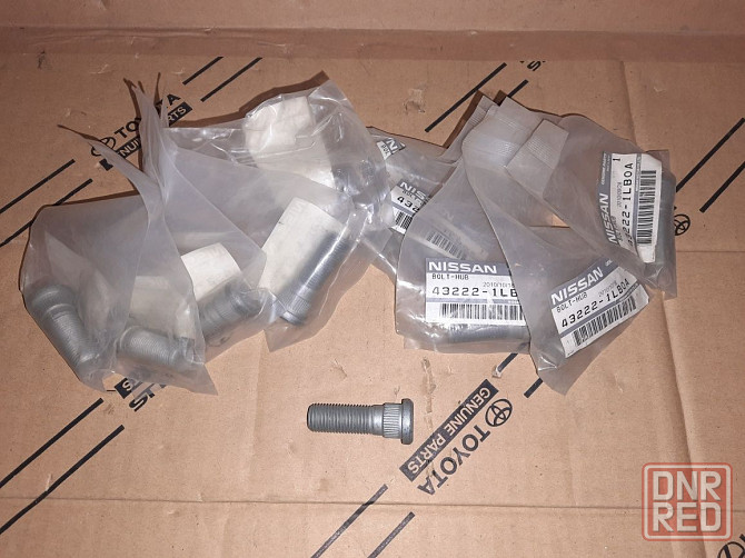 Шпилька Nissan 432221LB0A колесные шпильки новые Запорожье - изображение 1