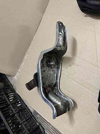 Кріплення запасного колеса dodge journey,fiat freemont,05178091ac Белозерка