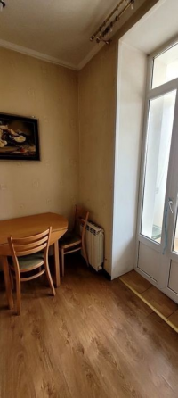 Сдается 1кв.в Киевском рн.по Артема 5/5 этаж. Донецк
