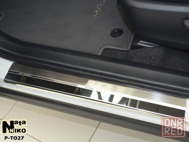 Накладки на пороги Toyota RAV-4 Tundra Verso Yaris Sequoia PROACE C-HR Запорожье - изображение 2