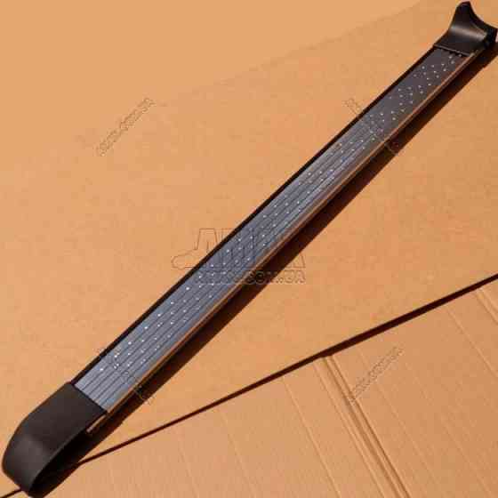 Toyota Land Cruiser 100 (98 - 2006) Пороги боковые на Toyota LC 100 ( Запорожье