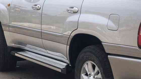 Toyota Land Cruiser 100 (98 - 2006) Пороги боковые на Toyota LC 100 ( Запорожье