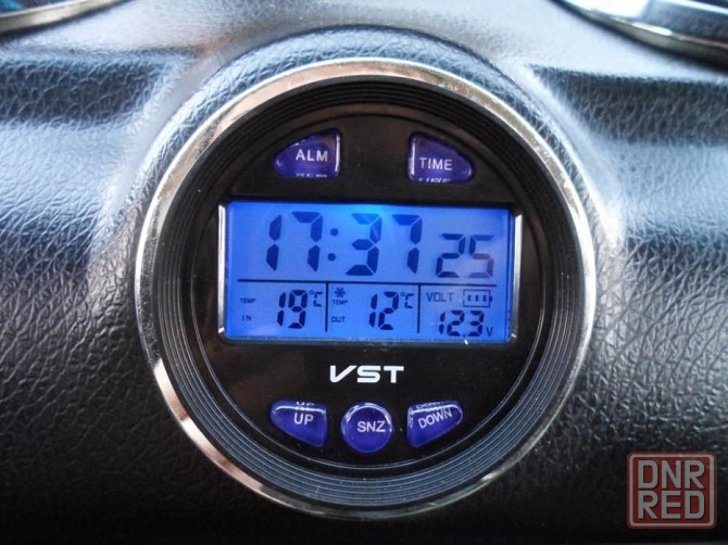 Электронные Часы-Термометр-Вольтметр VST 7042 V часы на ВАЗ 2106, 2107 Запорожье - изображение 1