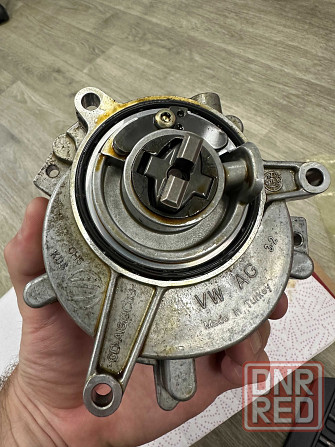 Вакуумный насос audi A6 C8 06M145100L 20й год Запорожье - изображение 2