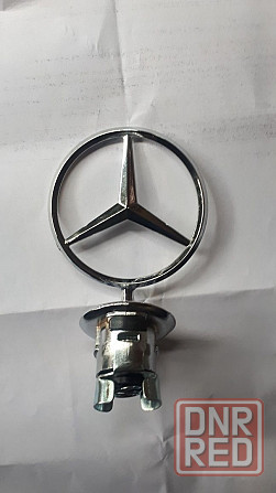 Эмблема прицел значок на капот  Mercedes МЕРСЕДЕС Е і С Херсон - изображение 1
