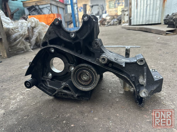 Кронштейн крепления генератора, тнвд, ГУР 2.5 TDI VW Crafter 076145167 Херсон - изображение 2
