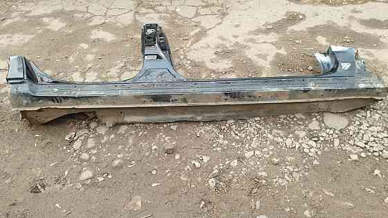 Порог кузова со стойкой правый 61401-30270 Lexus gs 450h разборка Херсон