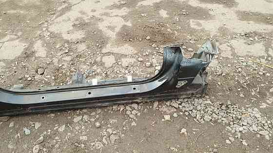 Порог кузова со стойкой правый 61401-30270 Lexus gs 450h разборка Херсон