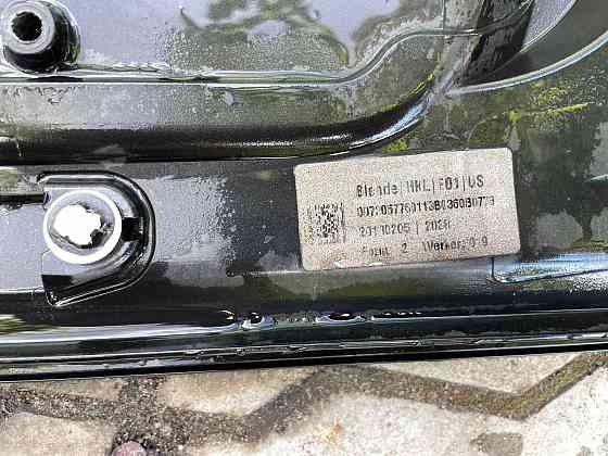 Накладка, крышка багажника Bmw 750 Lxi 2014 Black Запорожье