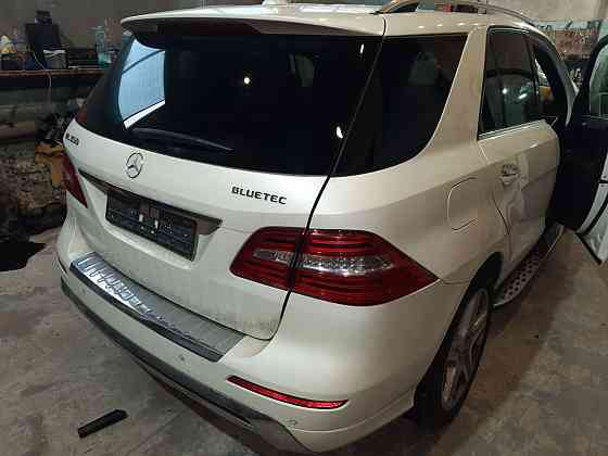 Mercedes ML 350 GLE 2013  четверть/крыло/крышка/запчасти/разборка Запорожье