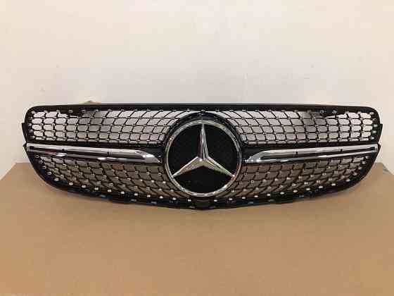 Решетка радиатора Mercedes мерседес центральная W204211210166220 Запорожье