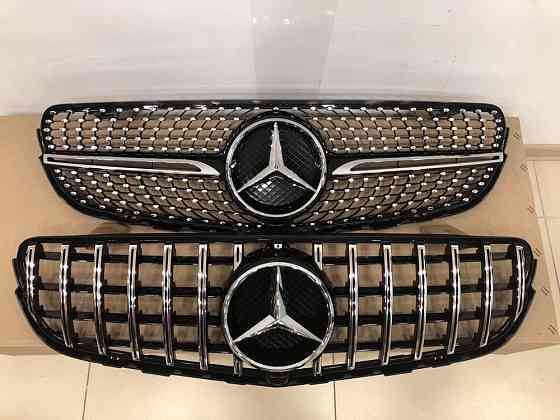 Решетка радиатора Mercedes мерседес центральная W204211210166220 Запорожье