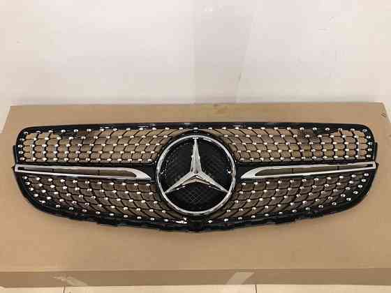 Решетка радиатора Mercedes мерседес центральная W204211210166220 Запорожье