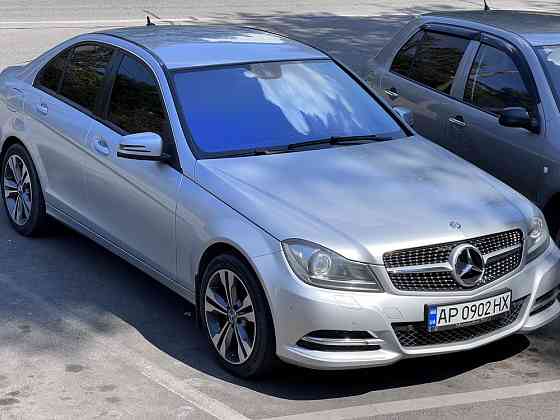 Продам решетку радиатора со значком Mercedes W204 Запорожье