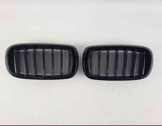 Ноздри на BMW X5 F15 / X6 F16 Черный Глянец Одинарные F10 F30 F20 Е70 Запорожье