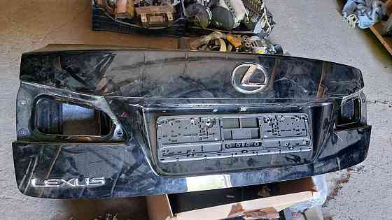 Lexus is 06-13г.в крышка багажника ляда Запорожье