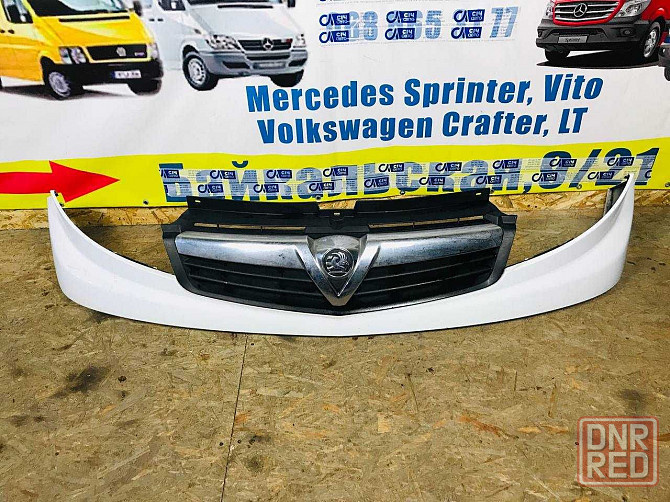 Решетка радиатора Opel Vivaro 07-14 улыбка Vauxhall ресничка Виваро Запорожье - изображение 4