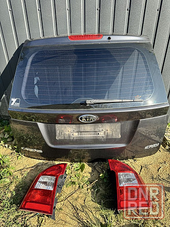 Кришка багажника Kia Carens Кляпа ляда Kia Carens 3 фари оптика ляда Запорожье - изображение 1