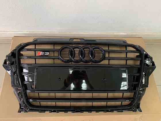 Решетка радиатора Audi A3 в стиле Rs s Q uattro Запорожье