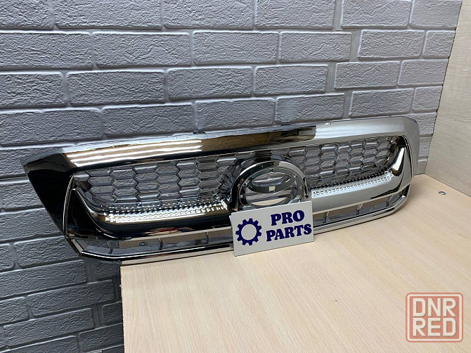 Решетка радиатора Toyota Hilux 10-15 Передняя решетка Тойота Хайлюкс Запорожье - изображение 1