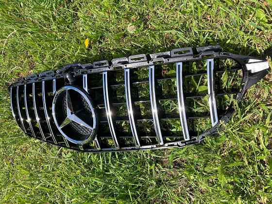 Решетка рад. mercedes C W205 14-18год.GTстиль (chrome Black) с камерой Запорожье