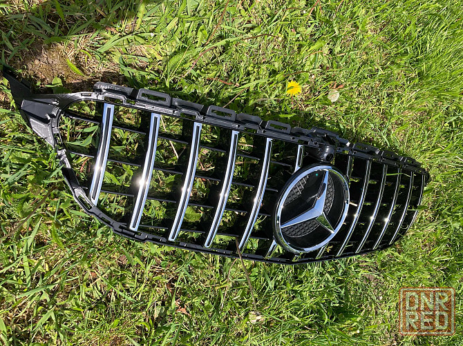 Решетка рад. mercedes C W205 14-18год.GTстиль (chrome Black) с камерой Запорожье - изображение 2