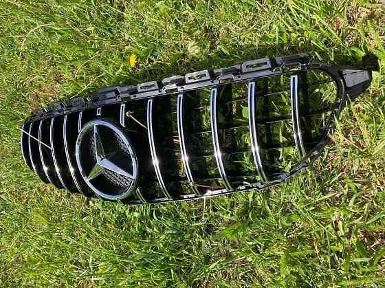 Решетка рад. mercedes C W205 14-18г.GT стиль (chrome Black) без камеры Запорожье