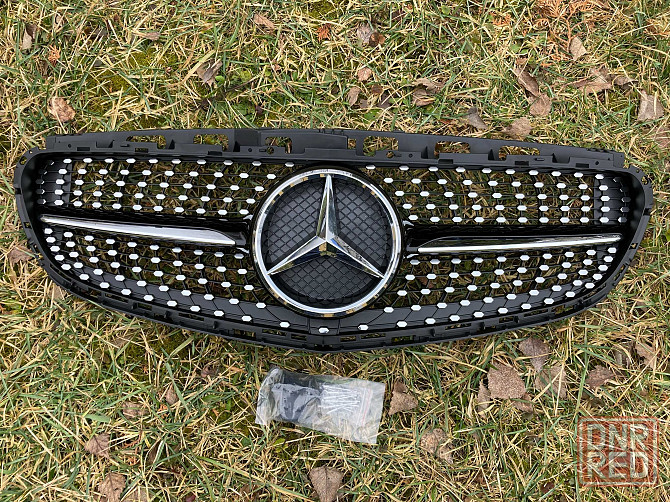 Решетка радиатора Диамантовая(Black)с камерой mercedesE W212 13-16год. Запорожье - изображение 1