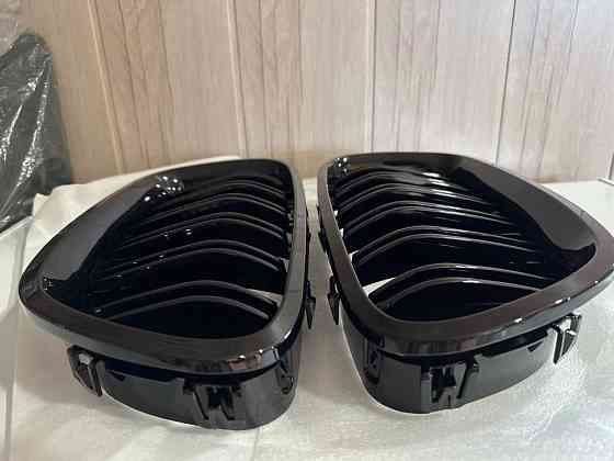Ноздри решетка радиатора BMW F10 F30 E60 E39 E70 F15 F25 E90 Е46 Запорожье