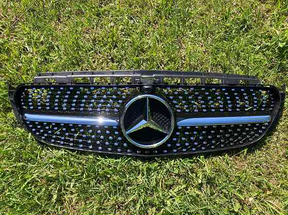 Решетка радиатора mercedes E W213 16-20год.диамант (черная)ПОД КАМЕРУ Запорожье