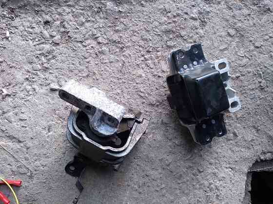 Подушка опора  двигателя vw touran,caddy,passat Запорожье
