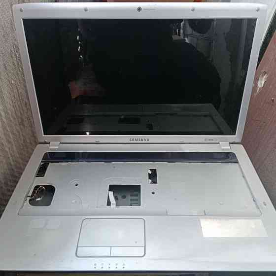 Продаю корпуса для ноутбуков R540 и R730!!! Донецк