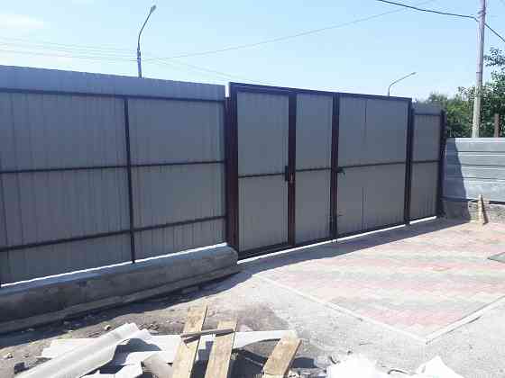 Монтаж забора из профнастила , устройство забора под ключ Запорожье