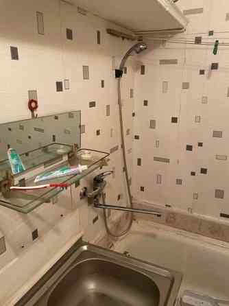 продам 3х к.кв в Куйбышевском р-н, ориентир галактика, 8из9 этаж Донецк