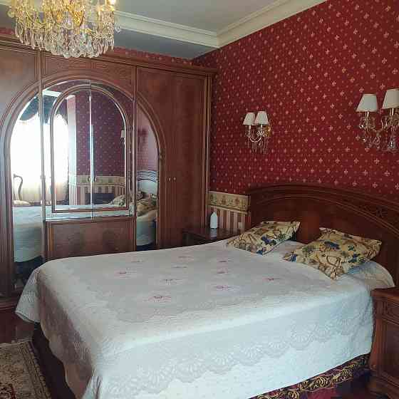 Продам отличную 4-х ком. кв-ру 147 м кв. в пер.Орешкова Донецк