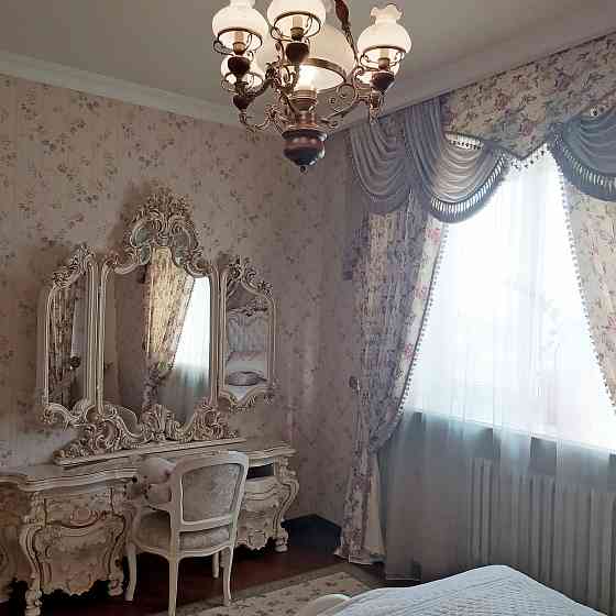 Продам отличную 4-х ком. кв-ру 147 м кв. в пер.Орешкова Донецк