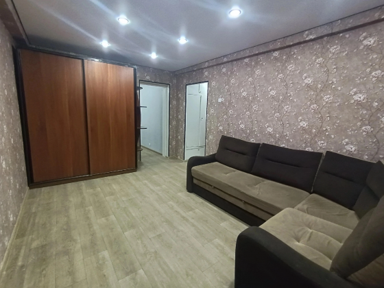 Продам 2к в центре Макеевки Макеевка