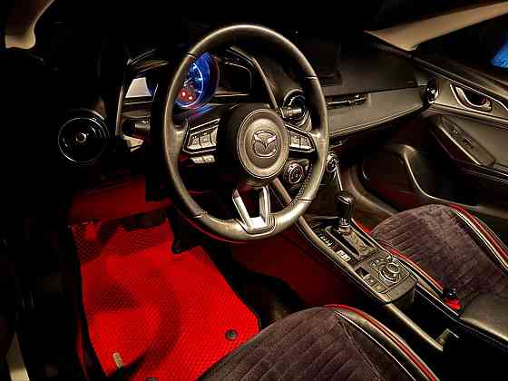 Продам машину Mazda Макеевка