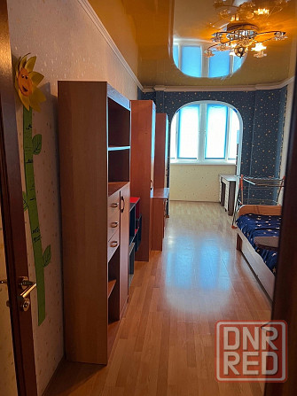 Сдам красивую 3к квартиру в Буденновском районе на Заперевальной Донецк - изображение 1