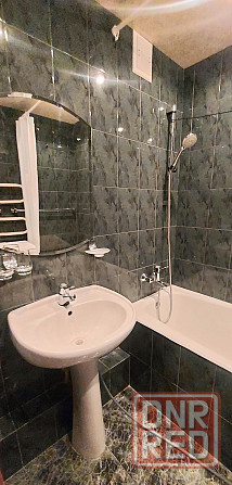 3 комнатная ,отличный ремонт,Розы.Люксембург/Освобождения Донбасса Донецк - изображение 5