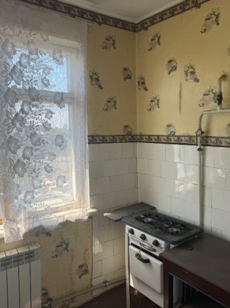 Продажа 2-х комн квартиры Калининский рынок , 46м 2 Донецк