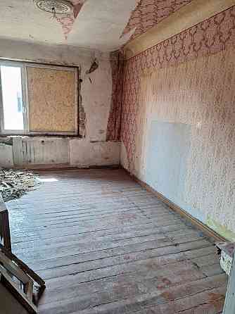 Продам 3х. комнатную квартиру 2/2 Петровский район шахта "Челюскинцев" Донецк
