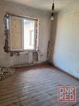 Продам 3х. комнатную квартиру 2/2 Петровский район шахта "Челюскинцев" Донецк - изображение 2